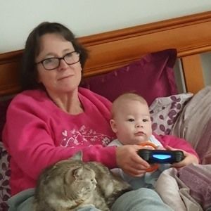 Meet your Posher, Sharon